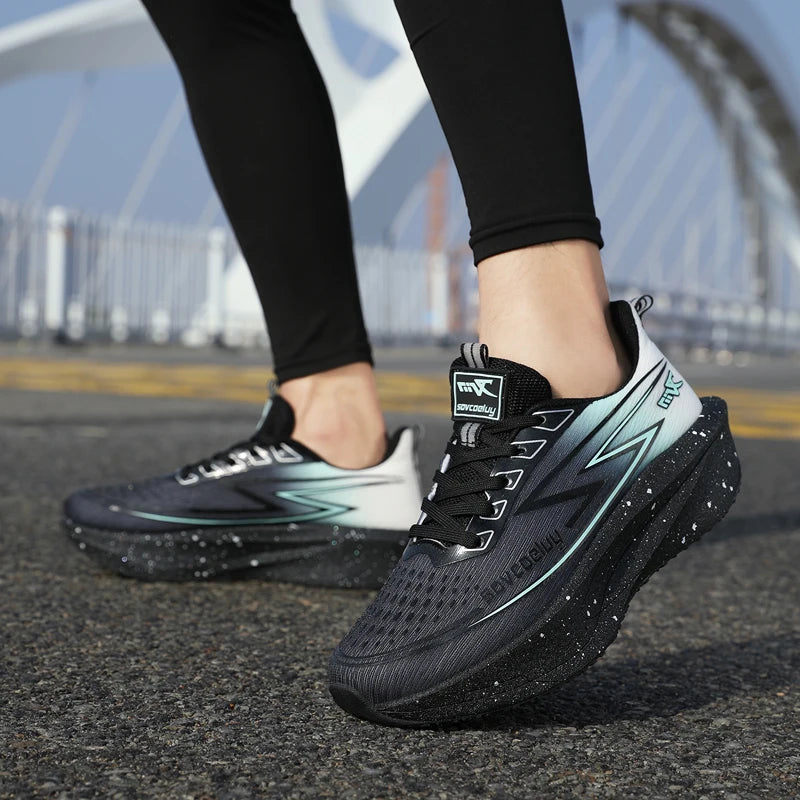Zapatillas de Running con Placa de Carbono Degradado para Mujer, Estilo Pareja, Ligeras, Transpirables, con Amortiguación, Versátiles y Modernas